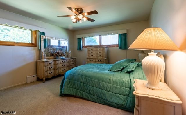 35 Hillside Ave, Netcong Boro, NJ 07857