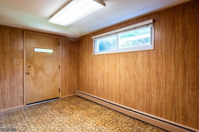 35 Hillside Ave, Netcong Boro, NJ 07857