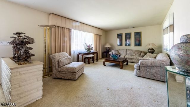 35 Hillside Ave, Netcong Boro, NJ 07857