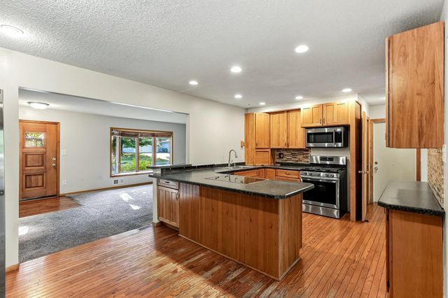 8500 Quinn Avenue S, Bloomington, MN 55437