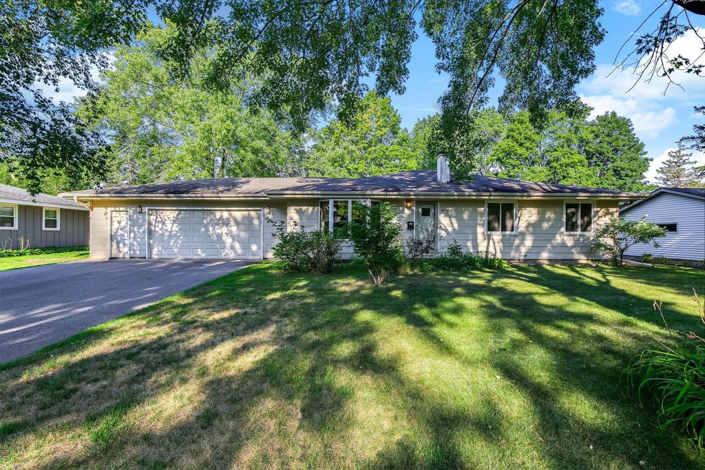 8500 Quinn Avenue S, Bloomington, MN 55437 — exterior