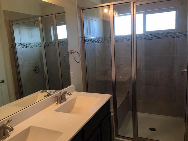 5708 SCENIC LAKE DR, Georgetown, TX 78626