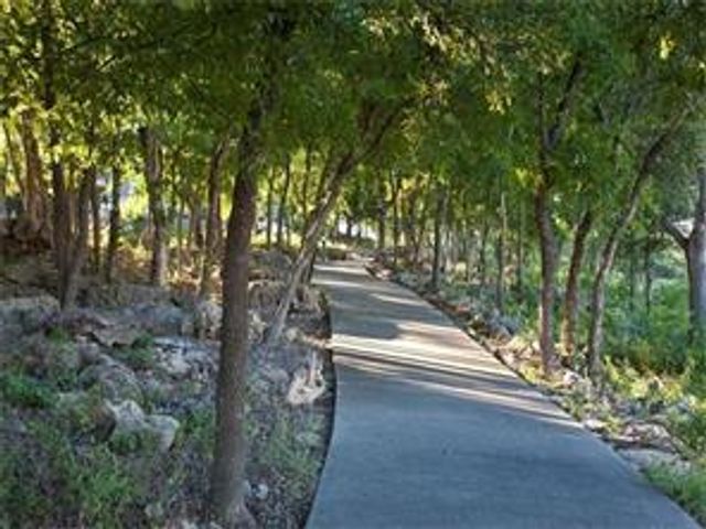 5708 SCENIC LAKE DR, Georgetown, TX 78626