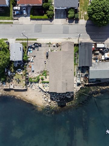 1510 Padanaram Ave, New Bedford, MA 02740