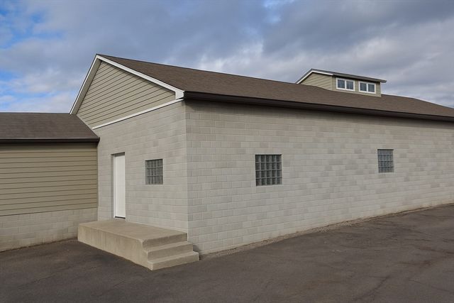 1510 Padanaram Ave, New Bedford, MA 02740