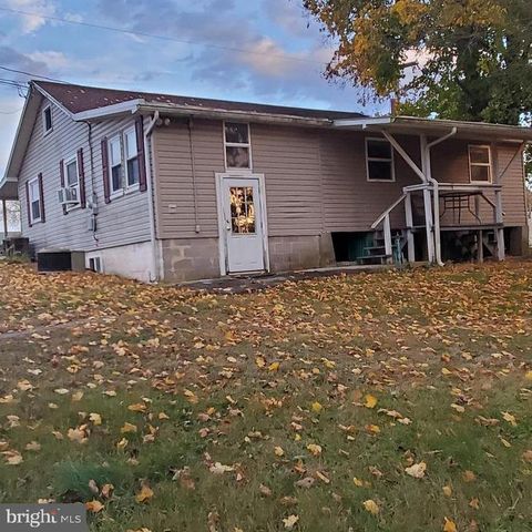 199 KUHN DR, East Berlin, PA 17316