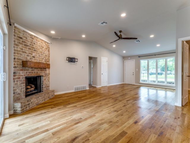 2001 Pebblebrook Trail, Irving, TX 75060