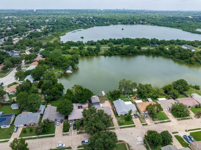 2001 Pebblebrook Trail, Irving, TX 75060