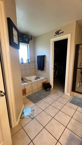11055 N Lily Lane, Edmond, OK 73025