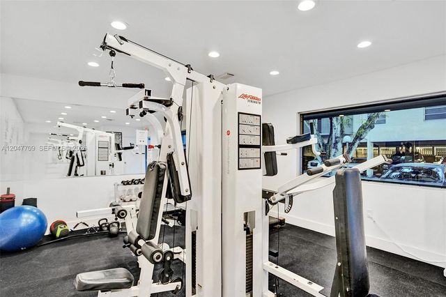 1595 NE 135th St 241, North Miami, FL 33161