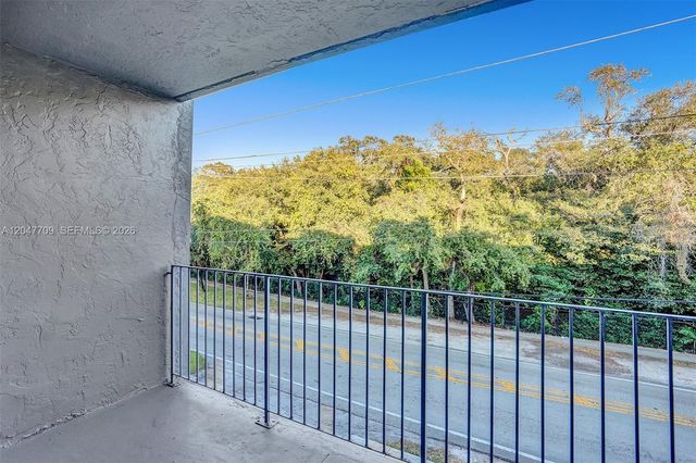 1595 NE 135th St 241, North Miami, FL 33161