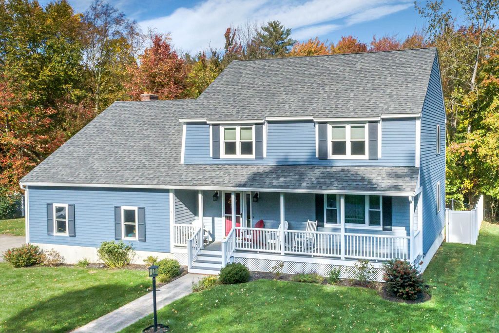 Image 1 of property listing at 5 Hayden Circle, Hampton, NH 03842