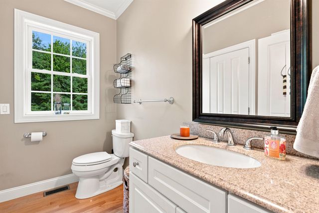 34 Dunbarton Center Road, Bow, NH 03304