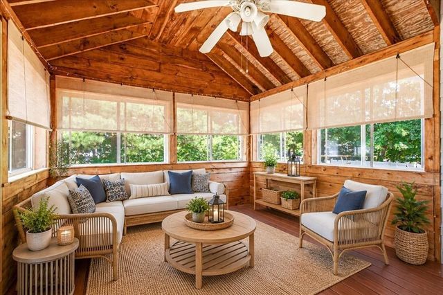 45 Cobblestone Ln, Weymouth, MA 02190