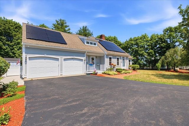 45 Cobblestone Ln, Weymouth, MA 02190