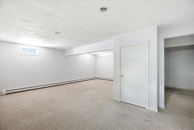 45 Cobblestone Ln, Weymouth, MA 02190