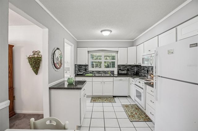 1525 LESLIE DRIVE, Lakeland, FL 33801