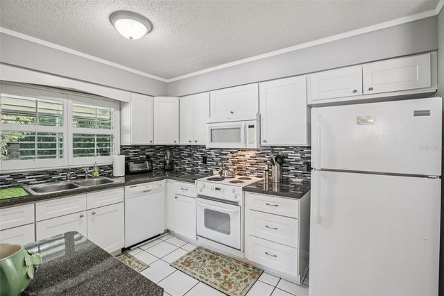 1525 LESLIE DRIVE, Lakeland, FL 33801