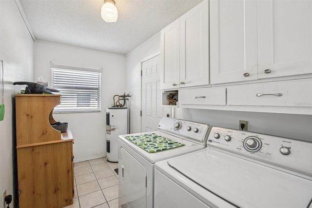 1525 LESLIE DRIVE, Lakeland, FL 33801