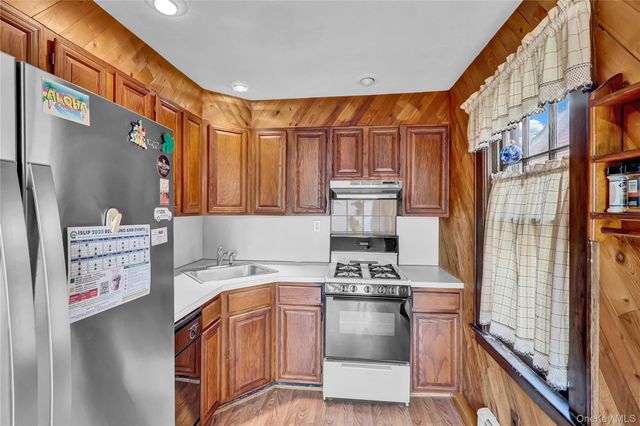 80 Broadway, Ronkonkoma, NY 11779