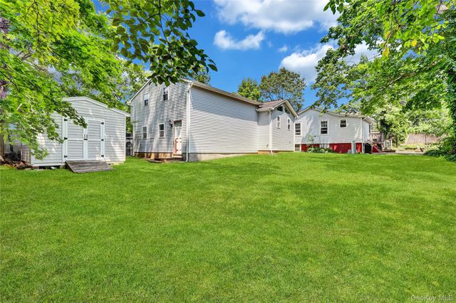 80 Broadway, Ronkonkoma, NY 11779