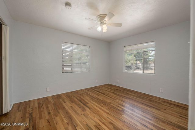 160 Roberts Drive, Las Cruces, NM 88005