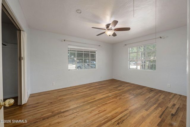 160 Roberts Drive, Las Cruces, NM 88005