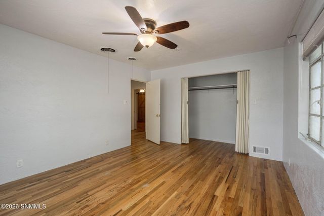 160 Roberts Drive, Las Cruces, NM 88005