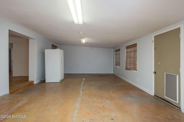 160 Roberts Drive, Las Cruces, NM 88005