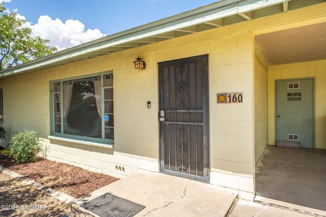 160 Roberts Drive, Las Cruces, NM 88005