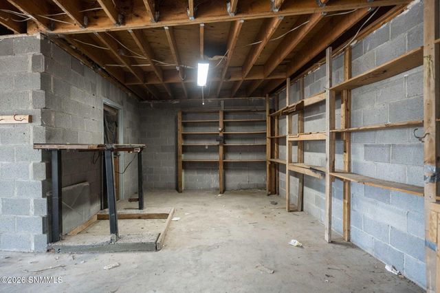 160 Roberts Drive, Las Cruces, NM 88005
