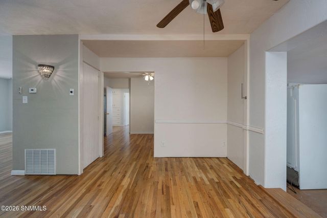 160 Roberts Drive, Las Cruces, NM 88005