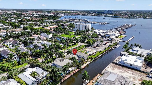 660 14th AVE S, Naples, FL 34102