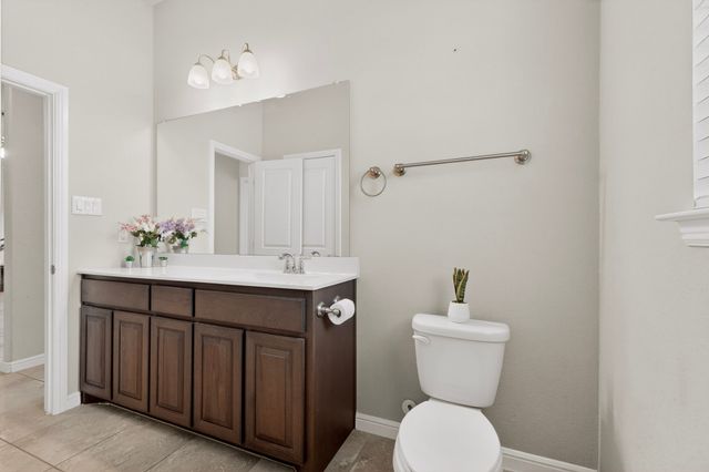 7811 Links Drive, Arlington, TX 76001