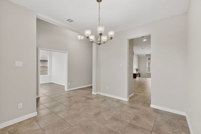 7811 Links Drive, Arlington, TX 76001