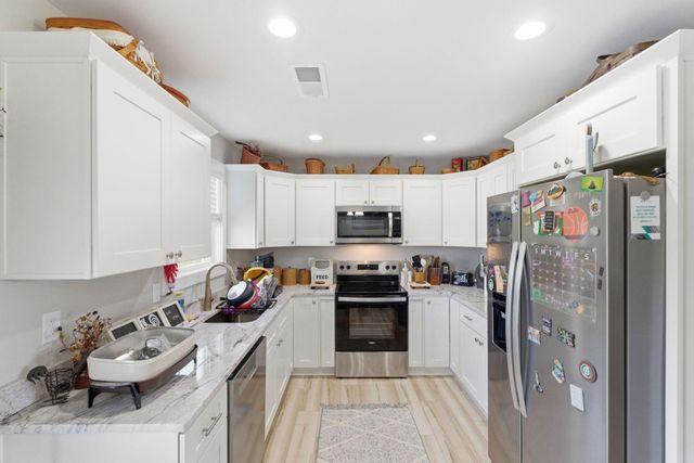 267 Brook Cove, Berea, KY 40403