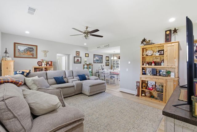 267 Brook Cove, Berea, KY 40403