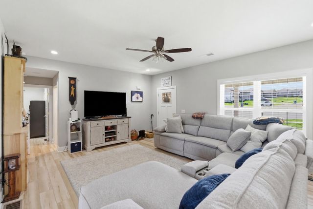 267 Brook Cove, Berea, KY 40403