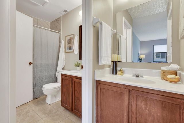 2269 Hedgerow Road, 2269B, Columbus, OH 43220