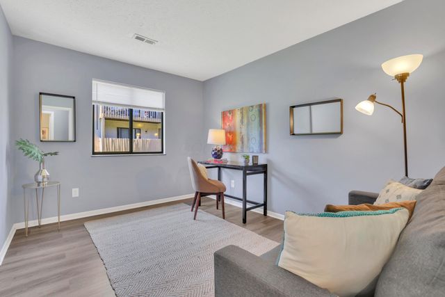 2269 Hedgerow Road, 2269B, Columbus, OH 43220