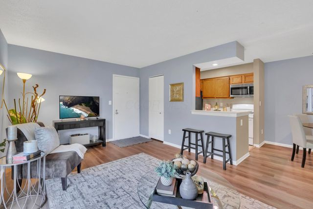 2269 Hedgerow Road, 2269B, Columbus, OH 43220
