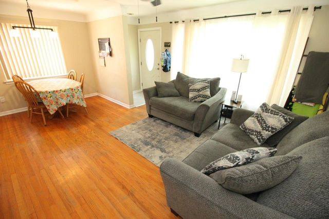 29261 Grant Street, Saint Clair Shores, MI 48081