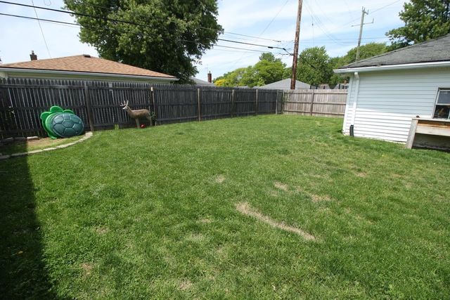 29261 Grant Street, Saint Clair Shores, MI 48081