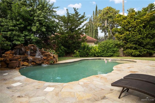 7417 N 4th Street, Mcallen, TX 78504