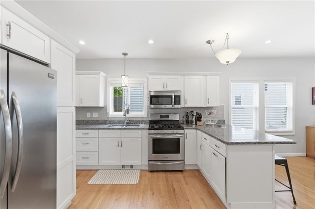 22 Taft Avenue 1, Providence, RI 02906