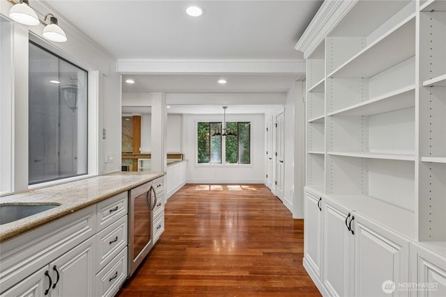 3720 131st Avenue NE, Bellevue, WA 98005