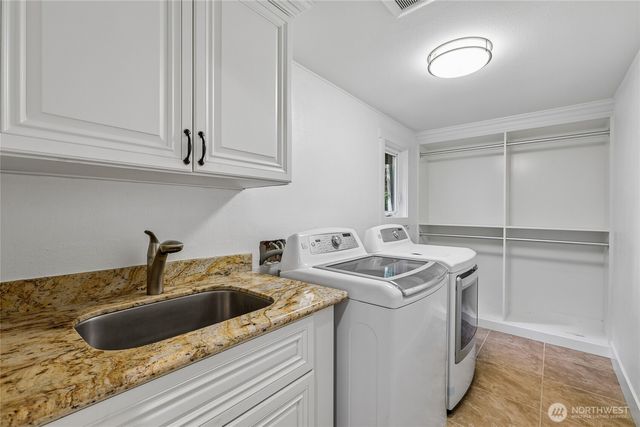 3720 131st Avenue NE, Bellevue, WA 98005