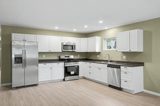 903 N GARTH AVE, Columbia, MO 65203