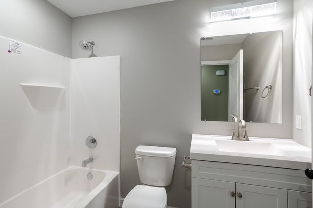 903 N GARTH AVE, Columbia, MO 65203