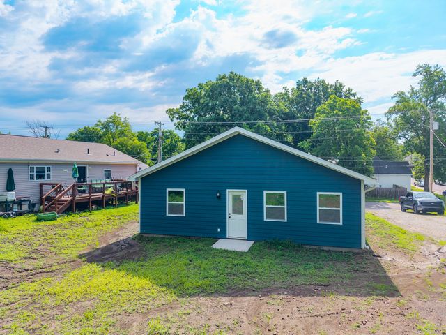 903 N GARTH AVE, Columbia, MO 65203